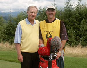 Dave Boivin caddies for Jack Nicklaus at TPC Snoqualmie, July 2002